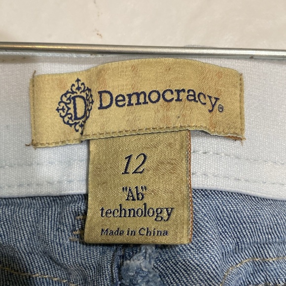 Democracy “Ab” Technology - Picture 9 of 9